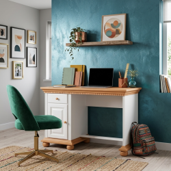 Birou mic lemn masiv Bucov – compact și elegant