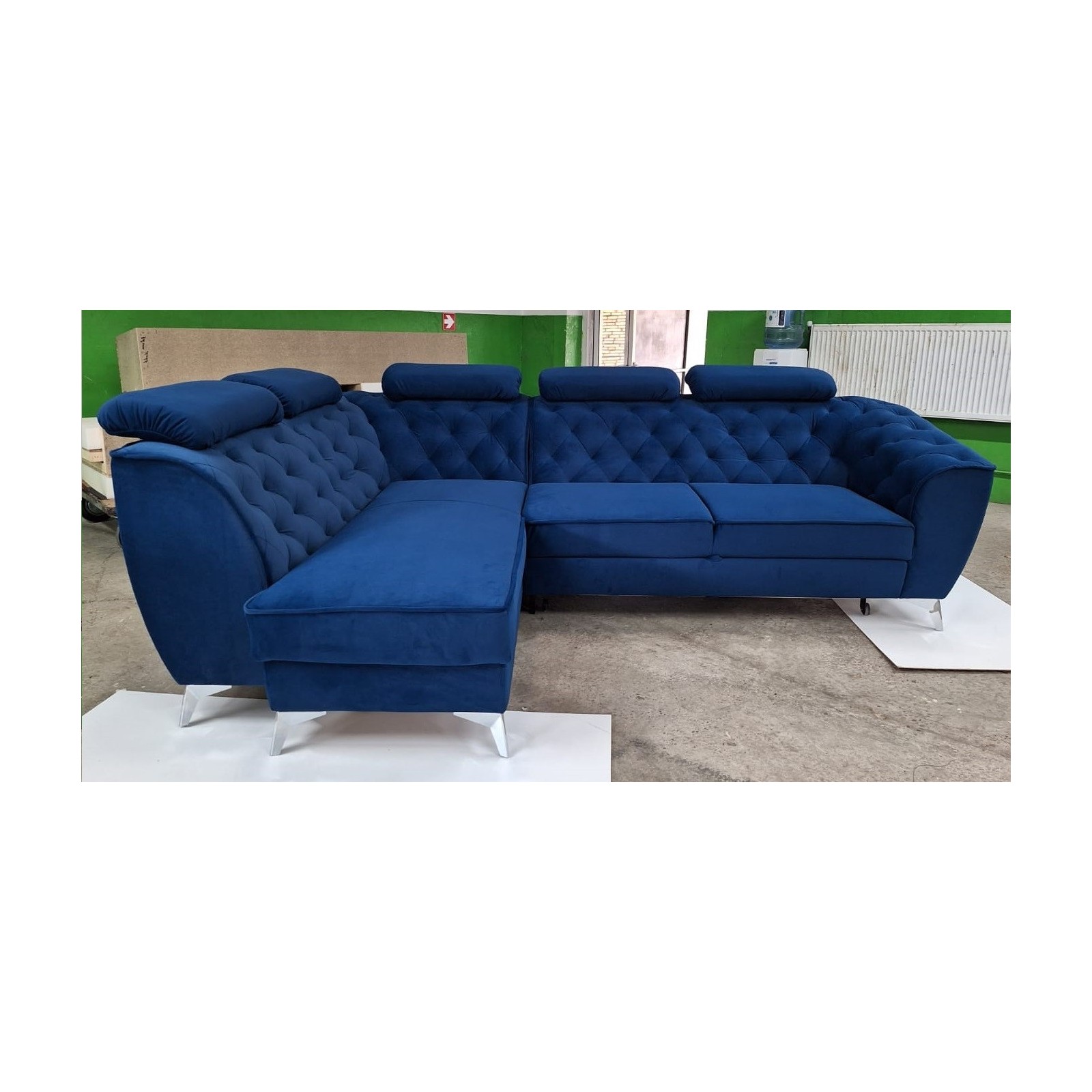 coltar modern de lux, extensibil cu lada, tip chesterfild, King Luise, albastru, stofa