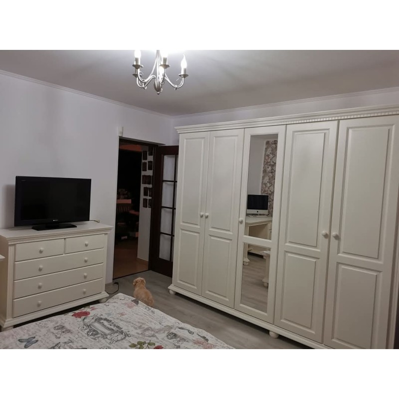 Dulap  Bucov lemn masiv cu 5 usi si oglinda, alb - Sofastil.ro